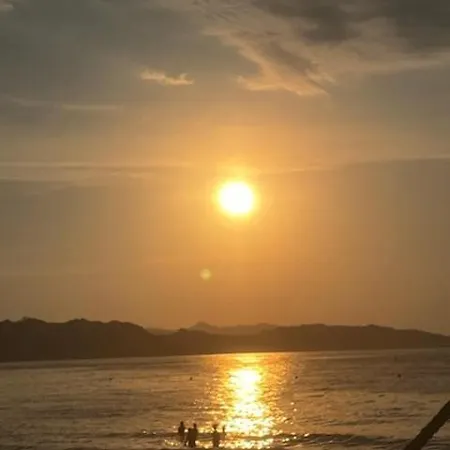 Les Marines Du Soleil Apartment *